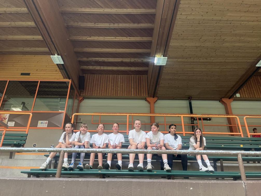 2ab_floorball2